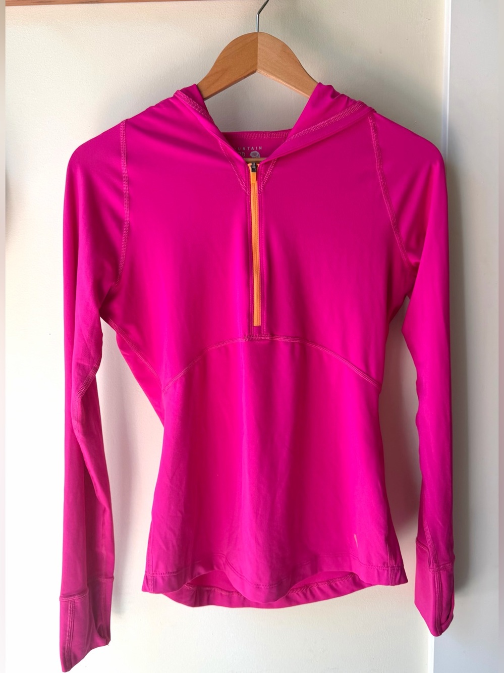 Mountain Hardware- Hot Pink Half-Zip Hooded Performance Top - Small
